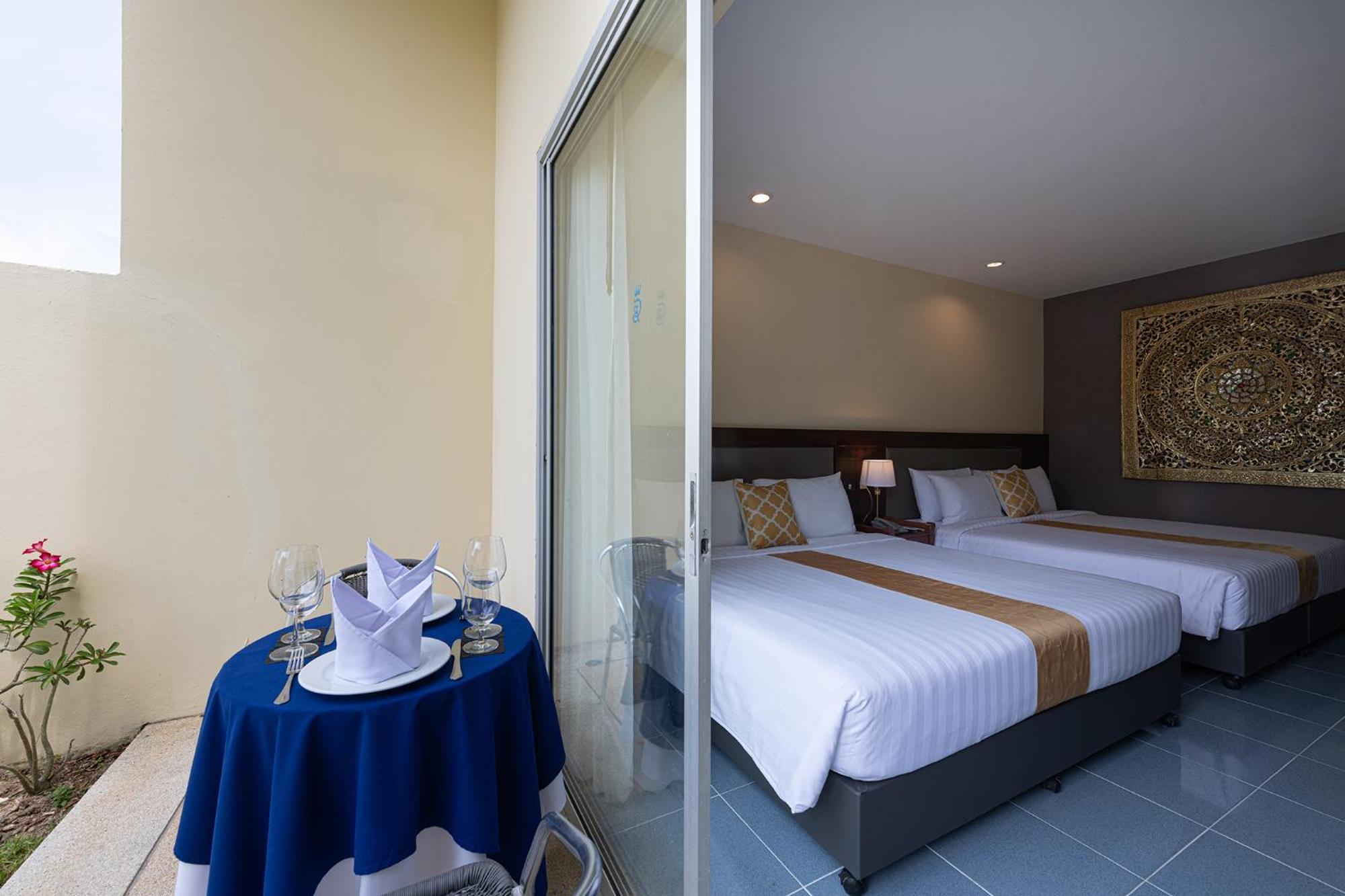 Blue Beach Grand Resort And Spa In Chalong Phuket By Dayuu Ban Saiyuan Eksteriør billede