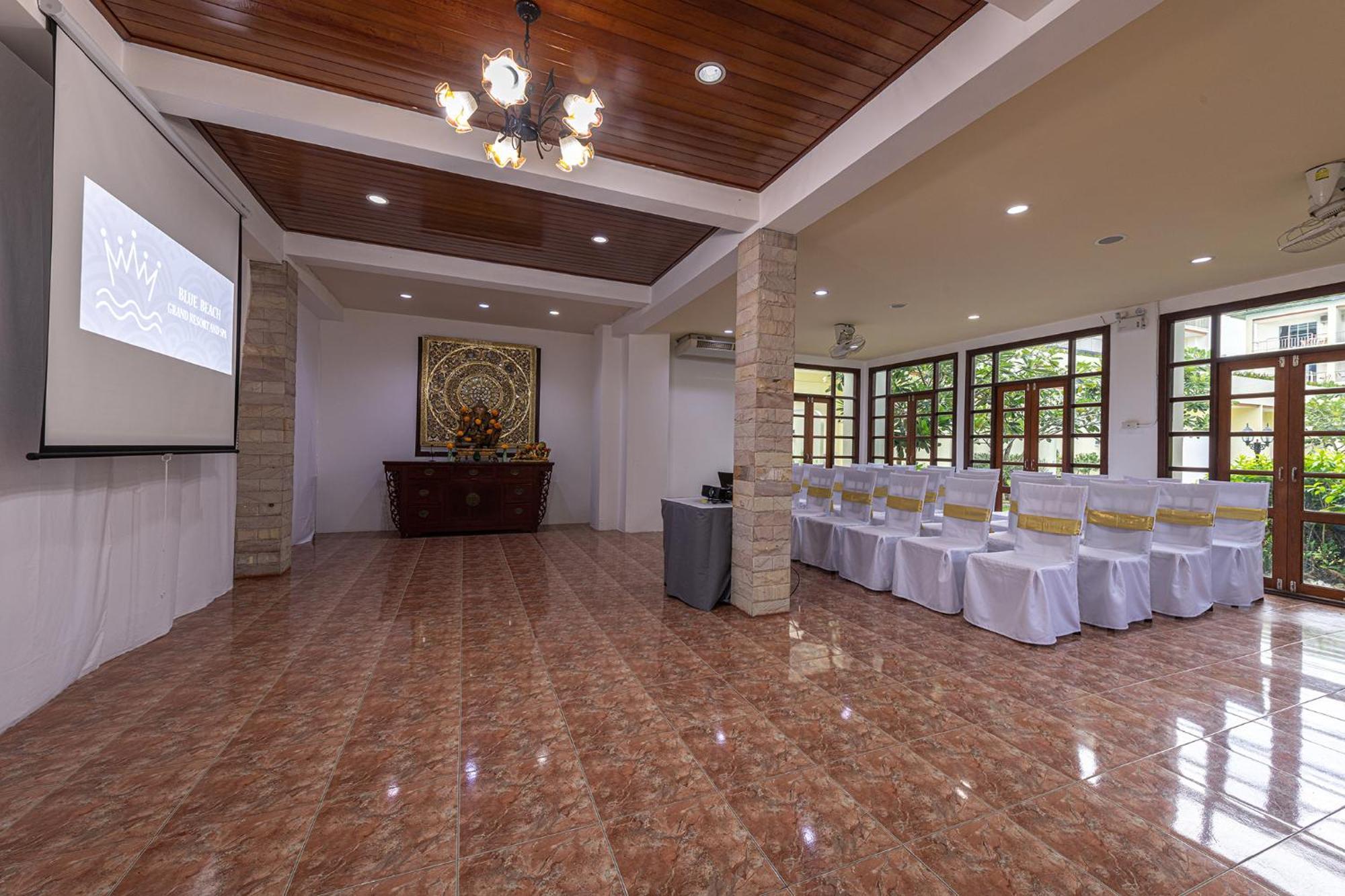 Blue Beach Grand Resort And Spa In Chalong Phuket By Dayuu Ban Saiyuan Eksteriør billede