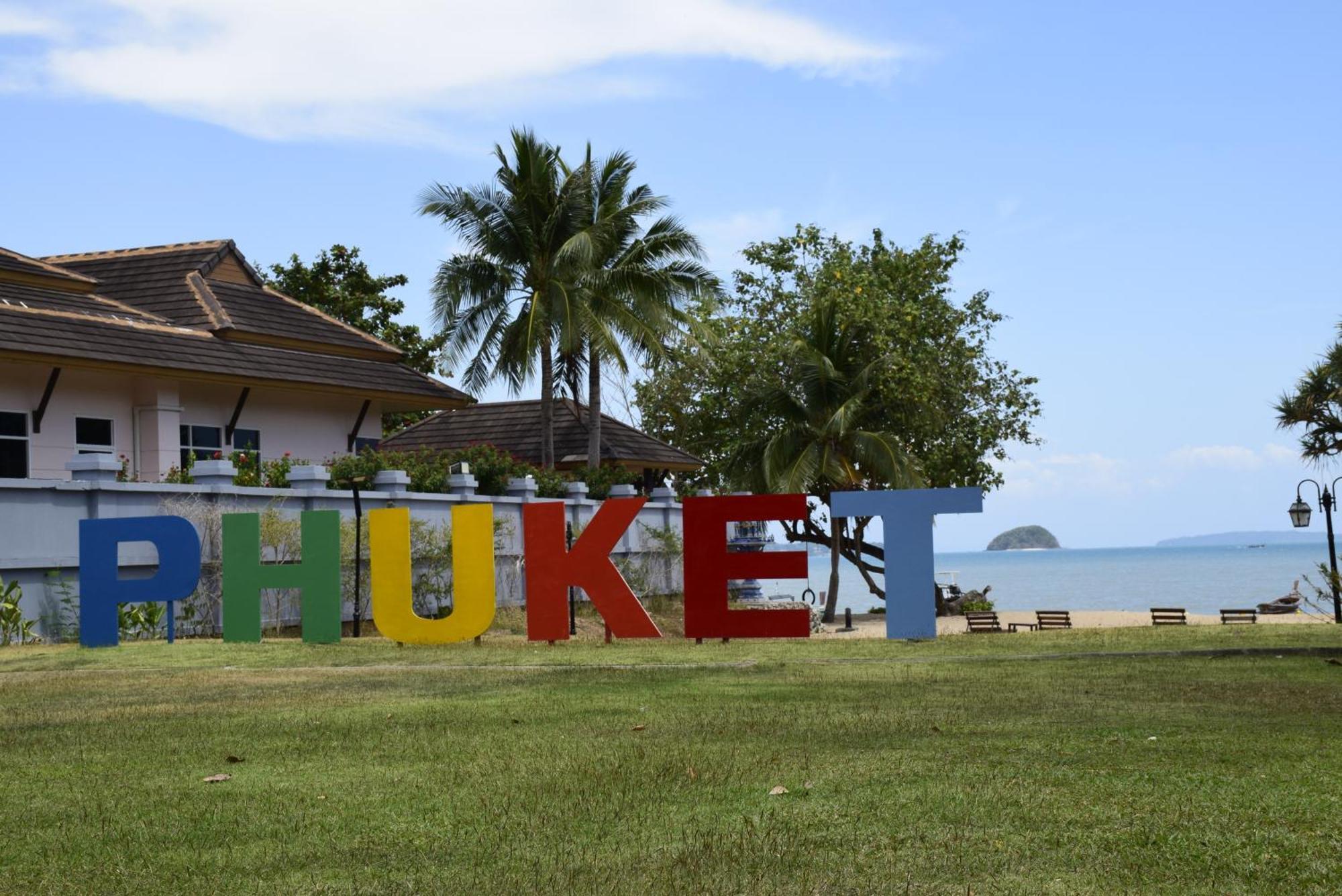 Blue Beach Grand Resort And Spa In Chalong Phuket By Dayuu Ban Saiyuan Eksteriør billede