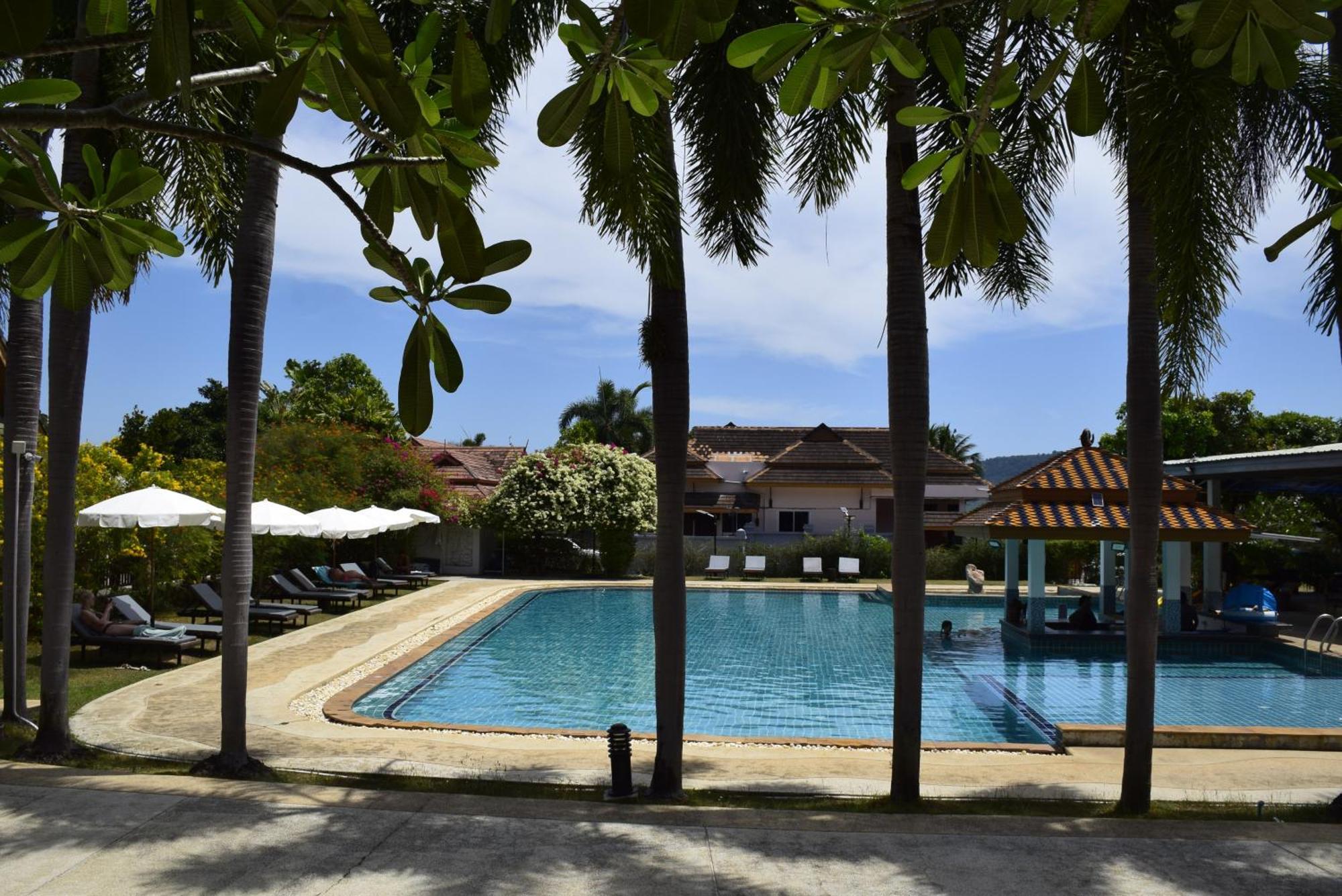 Blue Beach Grand Resort And Spa In Chalong Phuket By Dayuu Ban Saiyuan Eksteriør billede