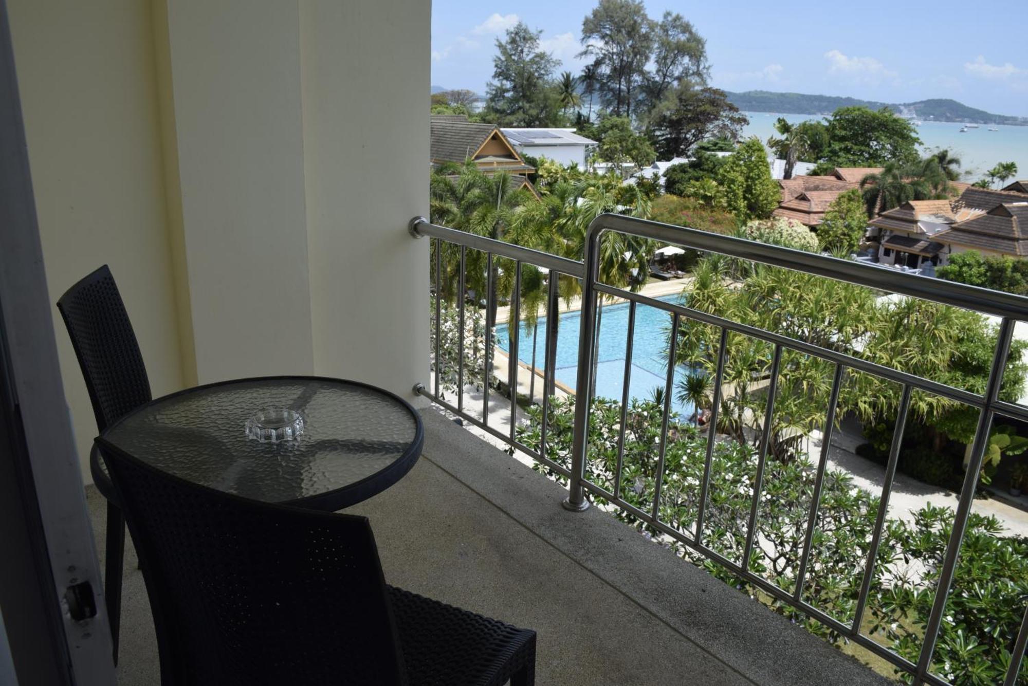 Blue Beach Grand Resort And Spa In Chalong Phuket By Dayuu Ban Saiyuan Eksteriør billede