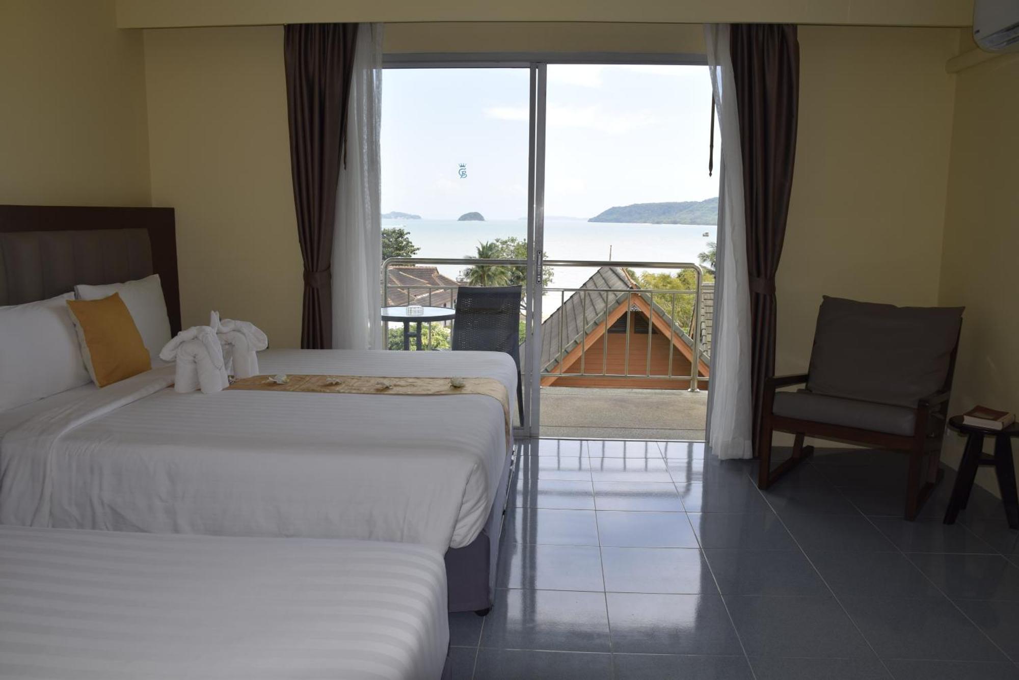 Blue Beach Grand Resort And Spa In Chalong Phuket By Dayuu Ban Saiyuan Eksteriør billede
